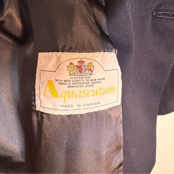 AQUASCUTUM Sz 6 Double-Breasted Blazer with Gold Buttons Shoulder Pads 100% Wool - Picture 11 of 14